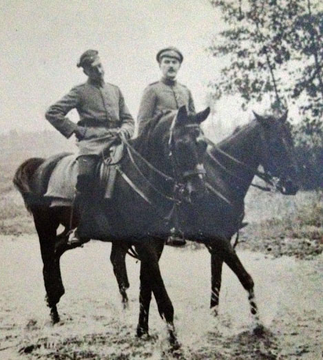 S J Thannhauser on right, World War I